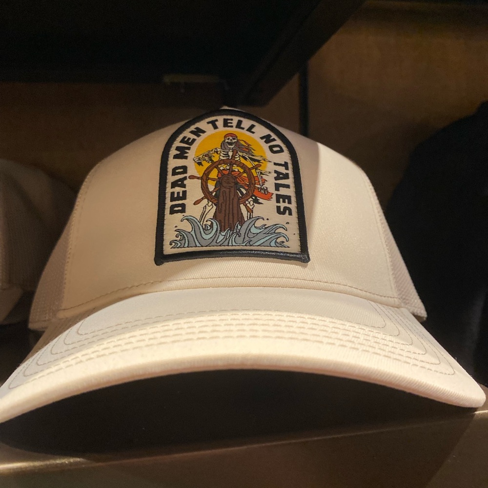 Disney Parks Pirates of Caribbean hat dead men tell no tales hat adjustable BNWT